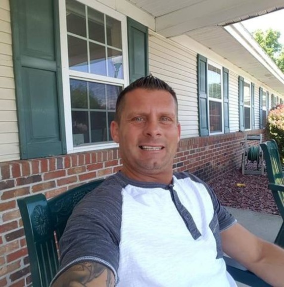 Meet your Posher, Daniel - Picture 1 of 1